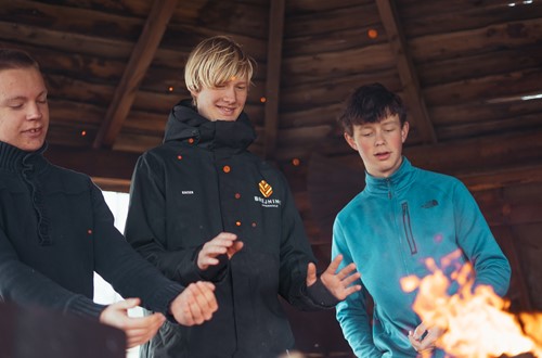 Elever med Outdoor på efterskole i naturen i Jylland
